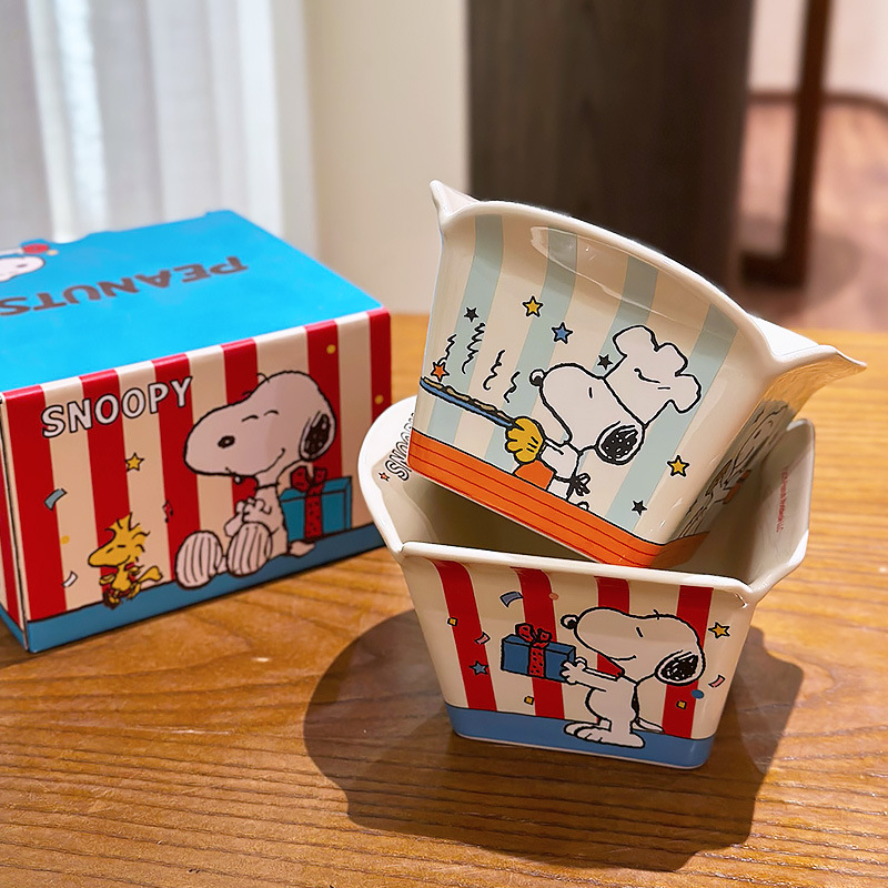Snoopy Co-branded keramische p - Food Snacks Brands recensie en prijs